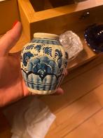 Grappig klein vaasje, Huis en Inrichting, Blauw, Aardewerk of Porselein, Ophalen of Verzenden, Zo goed als nieuw