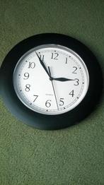 Wandklok klok ø 26 cm zwart, Huis en Inrichting, Woonaccessoires | Klokken, Ophalen of Verzenden, Gebruikt, Analoog, Wandklok