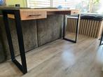 Mangohouten Bureau met metalen onderstel, Huis en Inrichting, Tafels | Sidetables, Ophalen, 100 tot 150 cm, Zo goed als nieuw