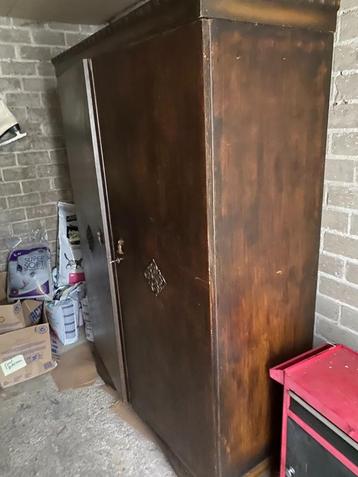 Mid century kledingkast b1,24h.1.82d 52demontabel beschikbaar voor biedingen