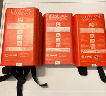 5x Saval Blusdeken 1.0m x 1.0m - Nieuw! beschikbaar voor biedingen