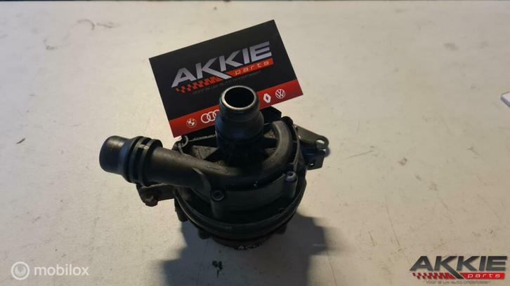 Mercedes A45 CLA45 GLA45 AMG Extra waterpomp A0005002686, Auto-onderdelen, Motor en Toebehoren, Gebruikt, Ophalen of Verzenden
