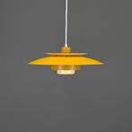 Vintage retro hanglamp in geel - Deens design, Ophalen of Verzenden, Zo goed als nieuw, Metaal, Deens design
