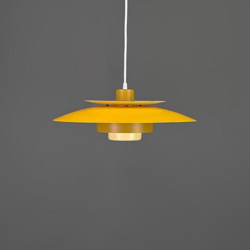 Vintage retro hanglamp in geel - Deens design, Huis en Inrichting, Lampen | Hanglampen, Zo goed als nieuw, 75 cm of meer, Kunststof