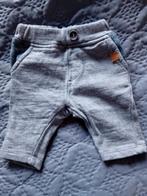 Kiabi joggingbroekje maat 50, Kinderen en Baby's, Babykleding | Maat 50, Kiabi, Broekje, Ophalen of Verzenden, Zo goed als nieuw
