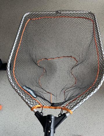 Savage Gear landingsnet (L) beschikbaar voor biedingen