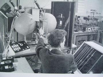 Een kwarteeuw TNO 1932 - 1957. beschikbaar voor biedingen