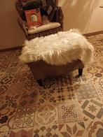 poef hocker cappuccino bruin kunstleer rieten fauteuil, Huis en Inrichting, Banken | Voetenbanken en Poefen, Ophalen, Zo goed als nieuw