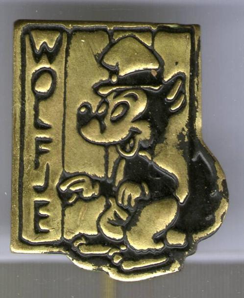 Wolfje zwart op koper stripfiguur speldje ( S_078a ), Verzamelen, Speldjes, Pins en Buttons, Nieuw, Speldje of Pin, Figuurtje