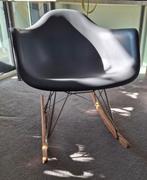 Grijze schommelstoel, Huis en Inrichting, Stoelen, Ophalen, Zo goed als nieuw, Grijs, Eén
