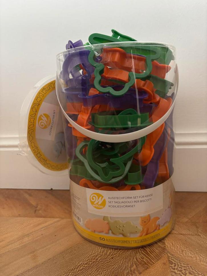 Wilton Koekvormenset - 50 stuks, Huis en Inrichting, Keuken | Keukenbenodigdheden, Nieuw, Ophalen