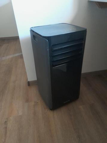 Goedwerkende airco zo goed als nieuw. beschikbaar voor biedingen