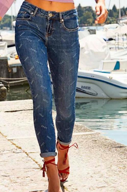 DENNY ROSE jeans “LOVE” mt XS, M en L, Kleding | Dames, Spijkerbroeken en Jeans, Nieuw, Blauw, Verzenden
