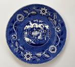 Société Céramique Maestricht Tea Drinker, Antiek en Kunst, Ophalen of Verzenden