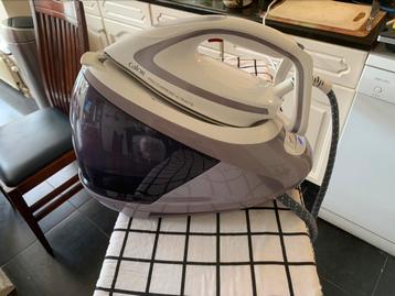 ZGAN: Calor Stoomstrijkijzer Pro Express Ultimate GV9555C0 beschikbaar voor biedingen