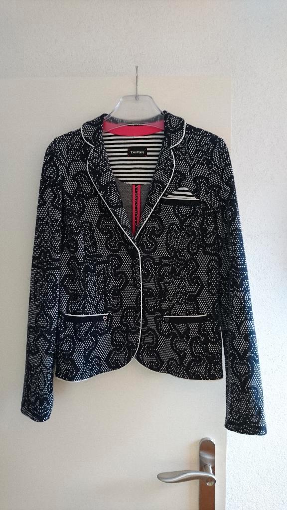 Taifun colbert blazer blauw bloemen print + rokje maat 38, Kleding | Dames, Jasjes, Kostuums en Pakken, Zo goed als nieuw, Jasje