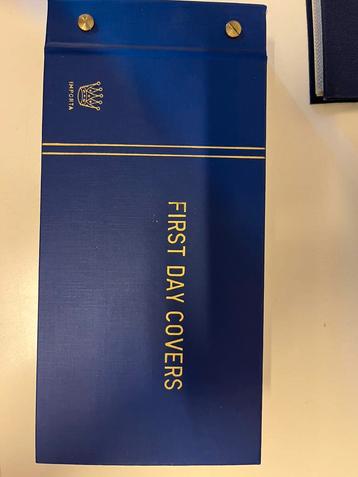 Klein FDC mapje vol met FDC beschikbaar voor biedingen
