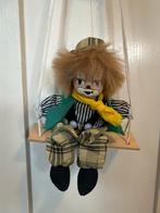 Porcelaine clown pop op schommel, Kinderen en Baby's, Ophalen of Verzenden, Gebruikt, Overige typen
