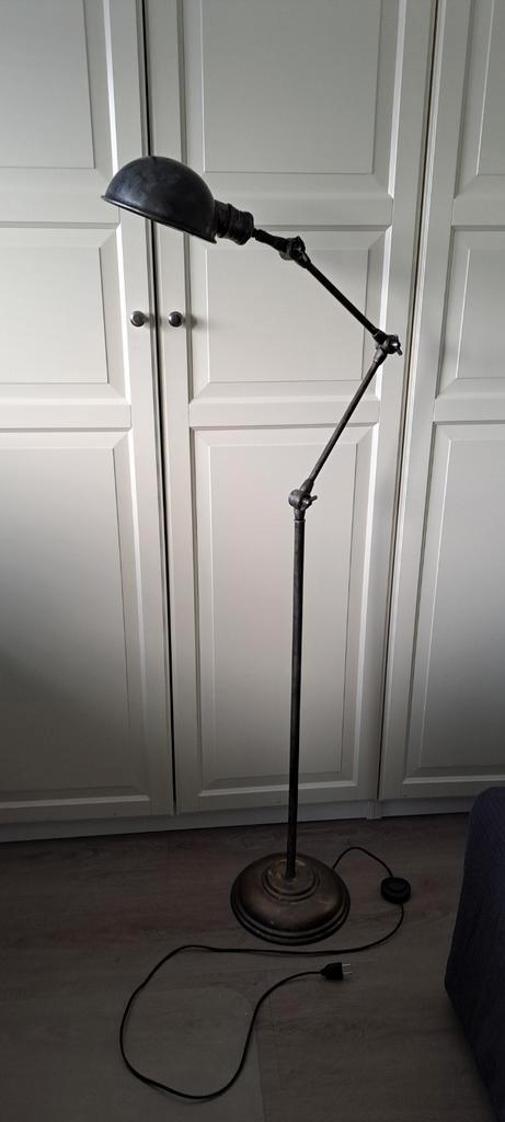 Vloerlamp zilver leeslamp bureaulamp model naar Jielde, Huis en Inrichting, Lampen | Vloerlampen, Zo goed als nieuw, 150 tot 200 cm