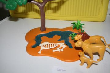 Playmobil - Leeuwen met aapjes - 4830 beschikbaar voor biedingen