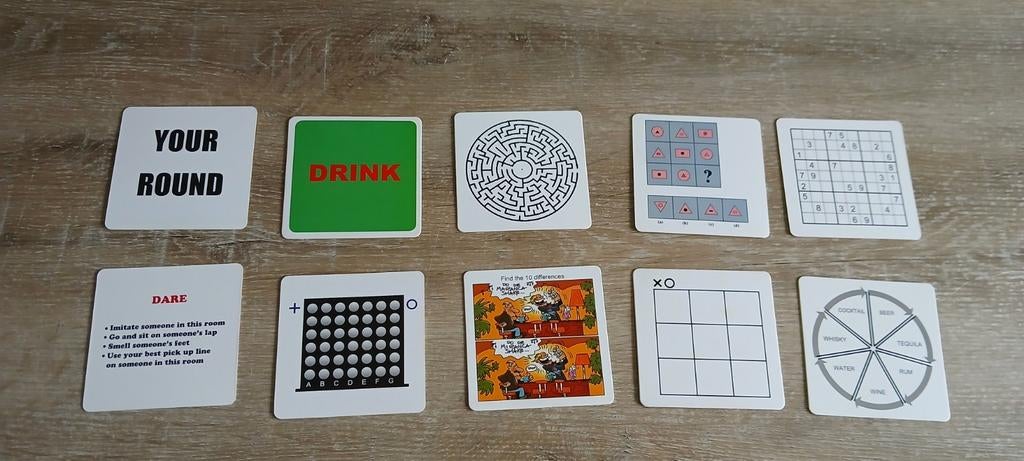 10 dubbelzijdige onderzetters met spelletjes raadsels dare, Huis en Inrichting, Ophalen of Verzenden, Nieuw, Glas of Kopje