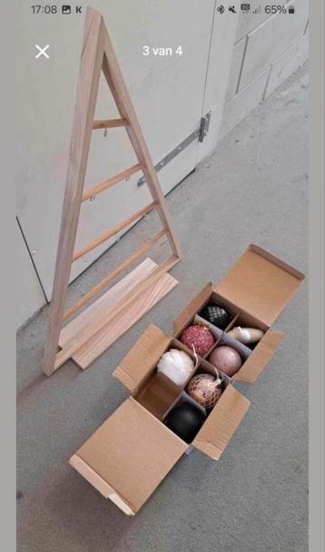 NIEUW! Houten kerstboom 80 cm inclusief ballen beschikbaar voor biedingen