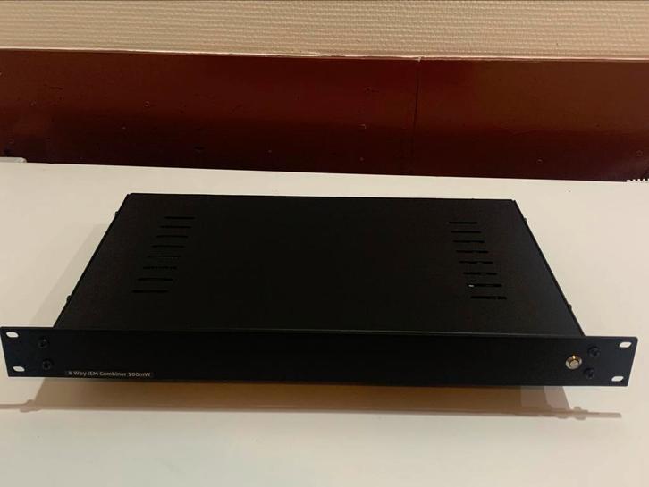 8 voudige IEM 100mW geschikte zender combiner 425-870 MHz, Telecommunicatie, Overige Telecommunicatie, Nieuw, Ophalen of Verzenden