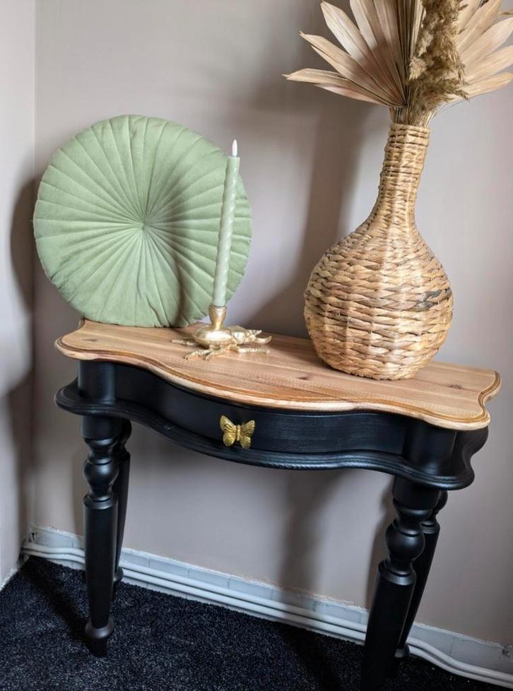 Leuke sidetable ️, Huis en Inrichting, Tafels | Sidetables, 25 tot 50 cm, 50 tot 100 cm, Rechthoekig, Ophalen