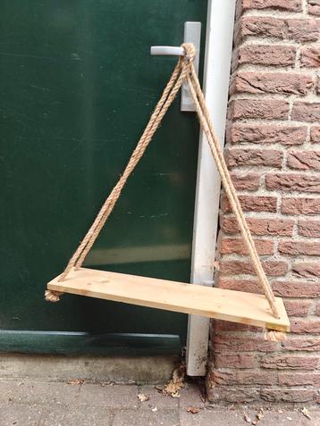Houten Plank beschikbaar voor biedingen