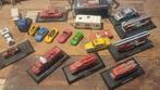 Modelauto brandweer caravan truck minichamps 1.43, Ophalen, Zo goed als nieuw, Bus of Vrachtwagen, Overige merken