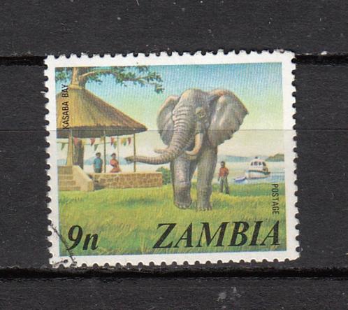 Zambia met een Olifant bij het water, Postzegels en Munten, Postzegels | Afrika, Gestempeld, Zambia, Verzenden