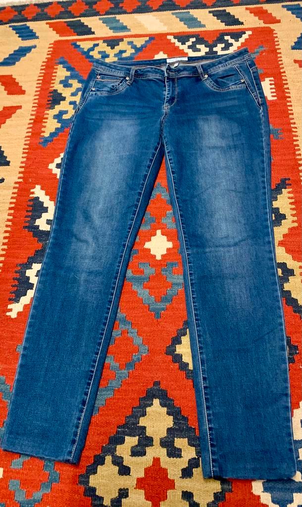 Broeken Uitverkoop, Kleding | Dames, Spijkerbroeken en Jeans, Zo goed als nieuw, W33 - W36 (confectie 42/44), Blauw, Ophalen of Verzenden