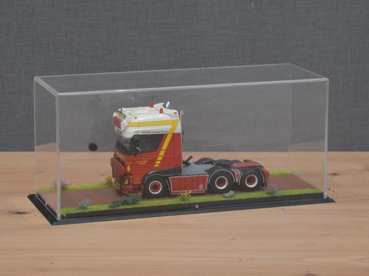 Diorama vitrine, Losse trekker (rode klinkers), Hobby en Vrije tijd, Modelauto's | 1:50, Nieuw, Bus of Vrachtwagen, Tekno, Ophalen of Verzenden