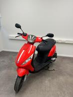Zip 50cc 4t duits 2004, Fietsen en Brommers, Scooters | Piaggio, Ophalen of Verzenden, Zo goed als nieuw, Benzine, Zip