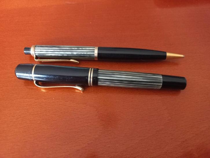 Pelikan vintage vulpen en vulpotlood, Verzamelen, Pennenverzamelingen, Gebruikt, Vulpen, Overige merken, Ophalen of Verzenden