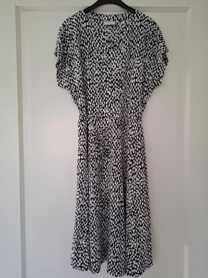 Kaffe jurk, als nieuw, Kleding | Dames, Jurken, Zo goed als nieuw, Maat 42/44 (L), Overige kleuren, Knielengte, Ophalen of Verzenden
