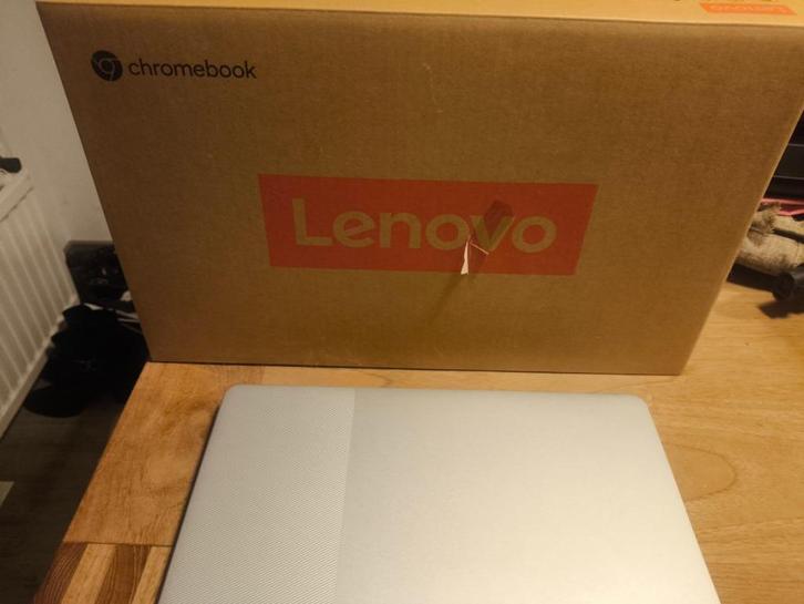 LENOVO IdeaPad Slim 3 Chromebook 14M868, Computers en Software, Chromebooks, Zo goed als nieuw, 14 inch, 4 GB of minder, 64 GB