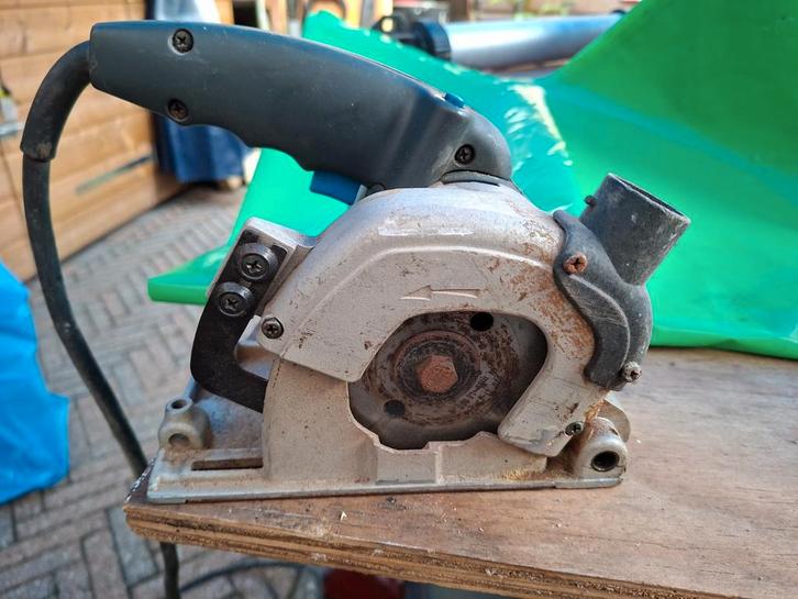 Elu Invalzaagje - Fijn Zaagwerk, Doe-het-zelf en Verbouw, Gereedschap | Zaagmachines, Gebruikt, Invalzaag, Minder dan 600 watt