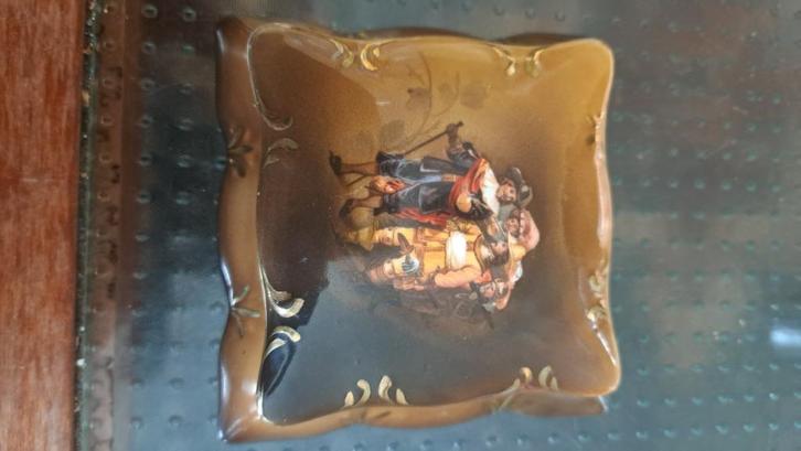 Antiek doosje, Antiek en Kunst, Antiek | Porselein, Ophalen of Verzenden