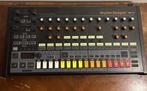 Behringer 808 Rhythm Designer RD-8, Muziek en Instrumenten, Drumcomputers, Ophalen, Zo goed als nieuw, Roland