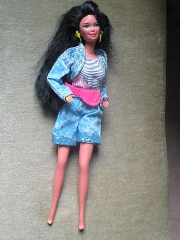Vintage  barbie oosterse schone in outfit mattel beschikbaar voor biedingen