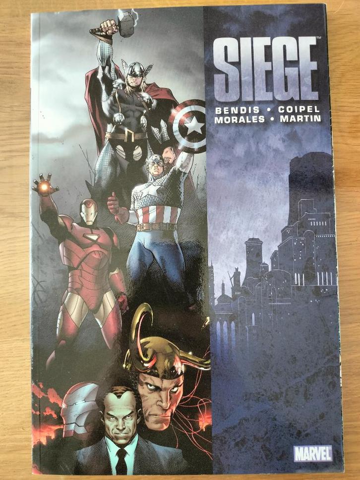 Siege TPB, Boeken, Strips | Comics, Zo goed als nieuw, Eén comic, Amerika, Ophalen of Verzenden