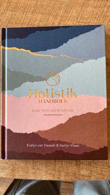Evelyn van Hasselt - Holistik Handboek beschikbaar voor biedingen