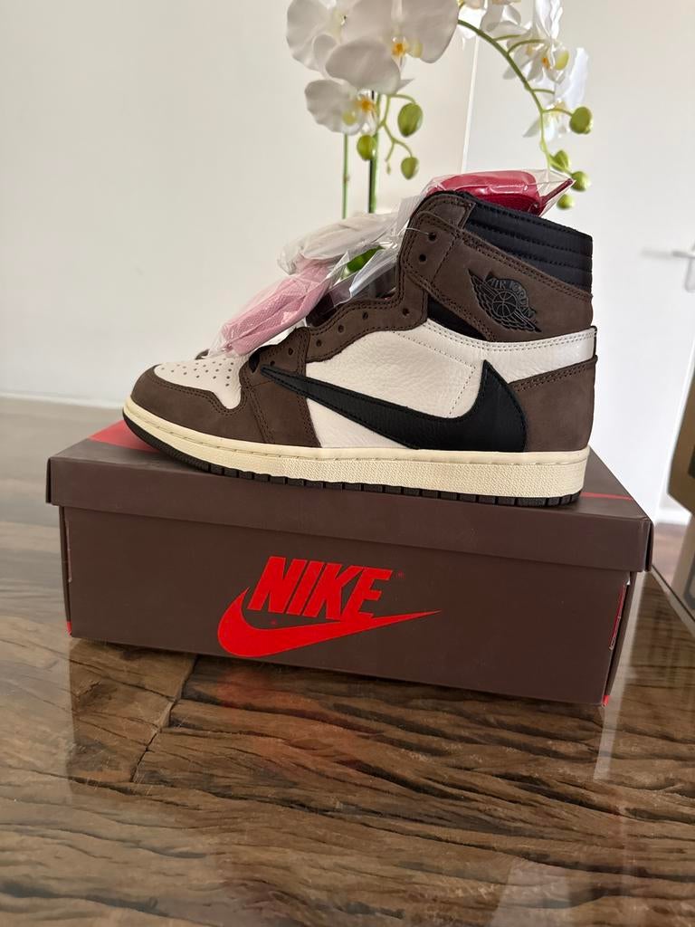 Jordan 1 Retro High OG SP Travis Scott Mocha 41, Ophalen of Verzenden, Nieuw, Bruin