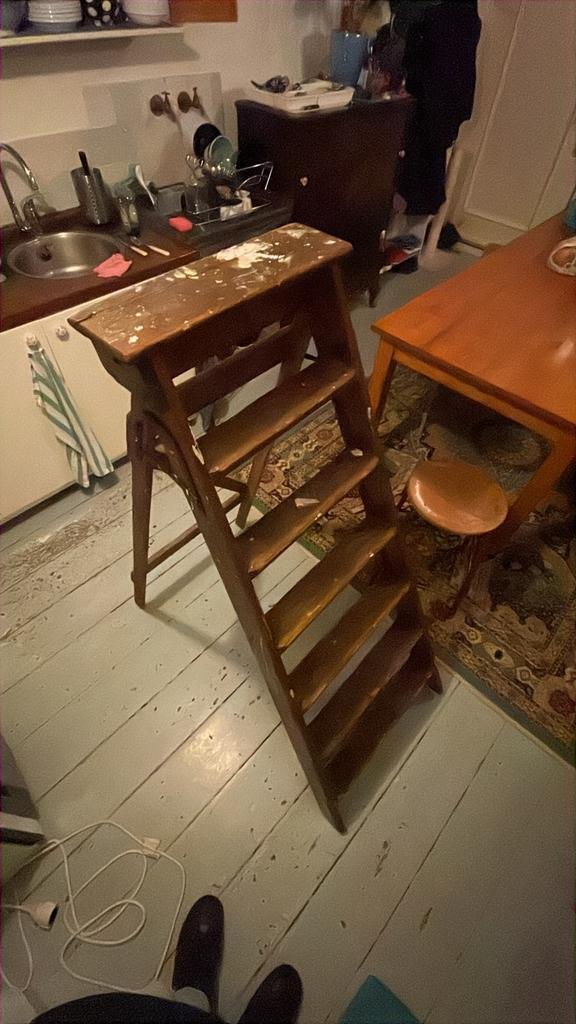 Oude houten ladder trap, Doe-het-zelf en Verbouw, Ladders en Trappen, Gebruikt, Trap, Minder dan 2 meter, Opvouwbaar of Inschuifbaar