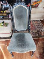 Oude 19e eeuwse stoel met grijze stoffering, Antiek en Kunst, Antiek | Meubels | Stoelen en Banken, Ophalen