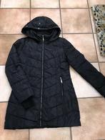 Comfortabele winterjas, maatje S of 164, pikzwart Nieuwstaat, Zwart, Pikzwarte jas, Ophalen of Verzenden, Zo goed als nieuw
