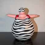 Papier-maché, 'Dikke Dame' Trijnie Wubbolt, Antiek en Kunst, Kunst | Designobjecten, Ophalen of Verzenden