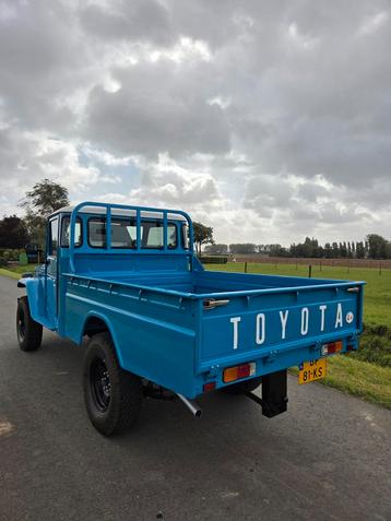 Toyota Landcruiser bj45 3.4 DSL P/U 4WD 1982 Blauw beschikbaar voor biedingen