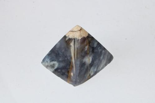 Purple agaat Pyramide setje 3x, Sieraden, Tassen en Uiterlijk, Edelstenen, Nieuw, Ophalen of Verzenden